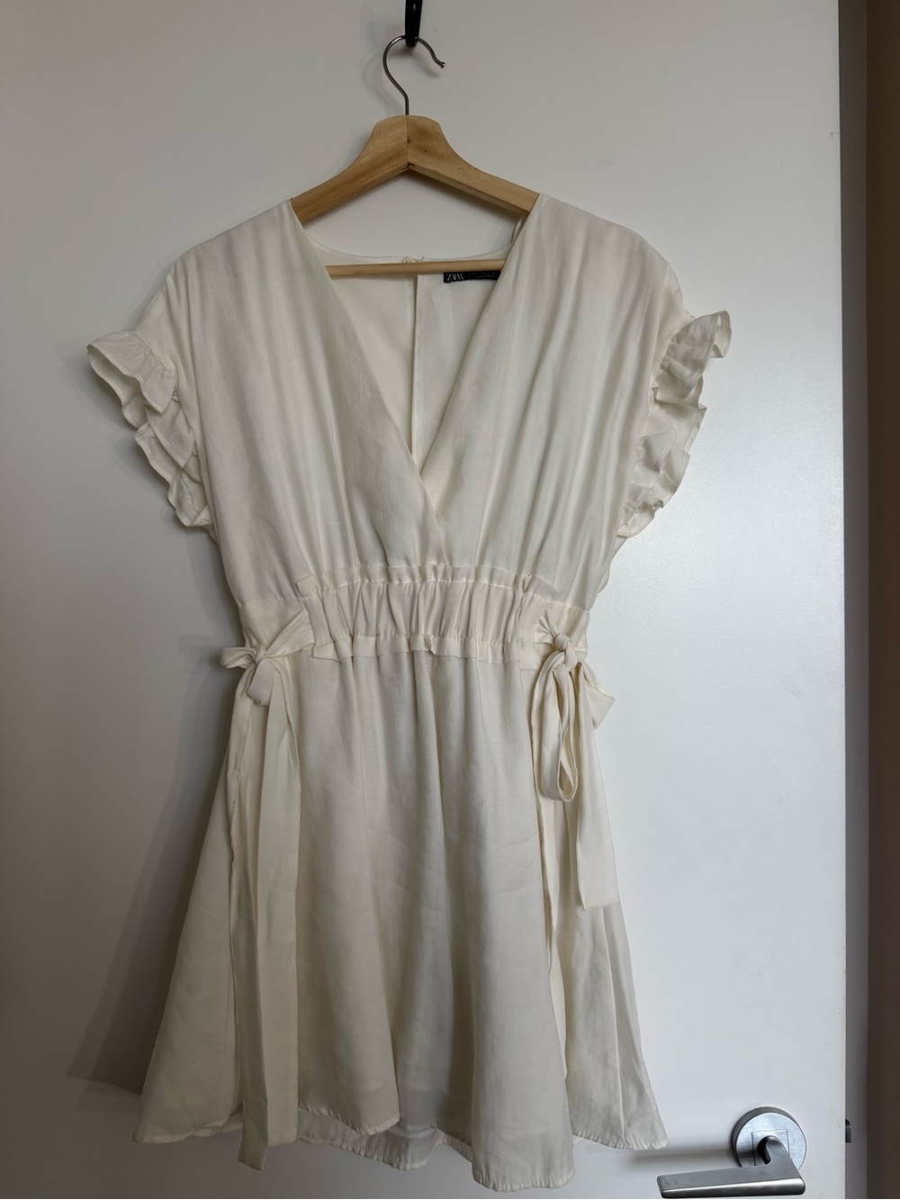 ZARA women’s ruffle sleeve mini dress M